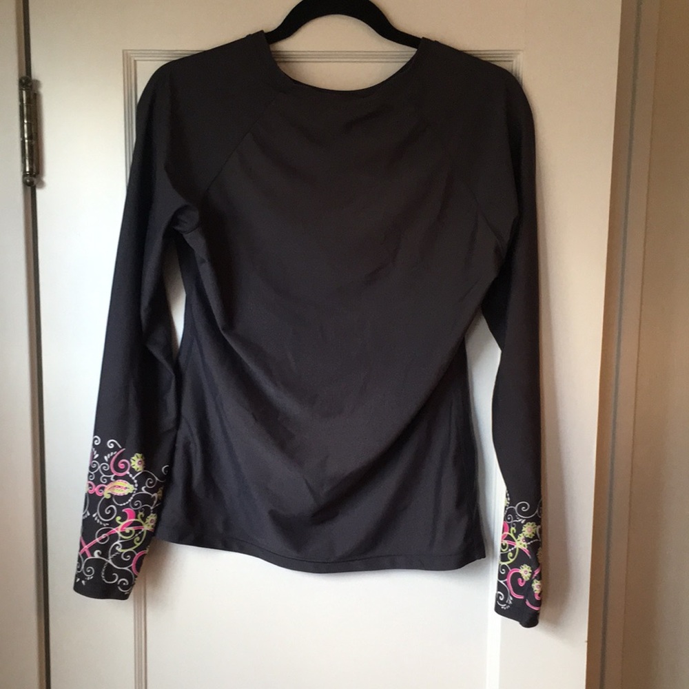 Athleta Rashguard - Picture 5 of 8